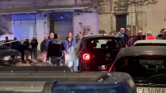 Cadavere Crivellato Di Colpi In Auto A Miano Ucciso Il Killer Del Clan