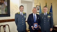 guardia-di-finanza-generale-barbera-ricevuto-da-sindaco-e-presidente-provincia