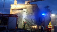 scoppia-un-incendio-anziana-salvata-dalle-fiamme