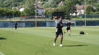 benevento-le-foto-del-rientro-in-campo