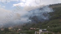 ancora-fiamme-in-provincia-di-salerno-vasto-incendio-a-sarno