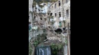 terrore-a-minori-per-il-crollo-di-un-vecchio-edificio