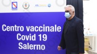 covid-a-salerno-al-via-le-vaccinazioni-al-teatro-augusteo