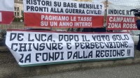 salerno-lavoratori-in-protesta-contro-de-luca-ci-ascolti