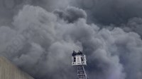 inferno-di-fuoco-ad-airola-danni-ingentissimi-e-paura-fumo-fino-a-napoli