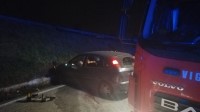 auto-contro-un-muro-feriti-tre-giovani-studentessa-in-codice-rosso