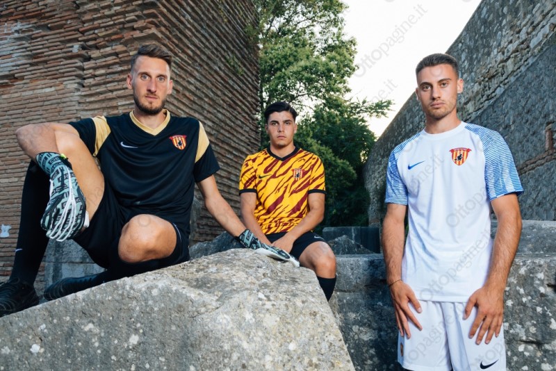 Nuove clearance maglie benevento