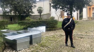 crollo-al-cimitero-recuperate-11-bare-integre-poi-riconosciute-dai-familiari