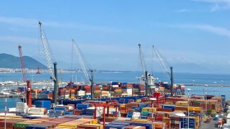 salerno-il-porto-continua-a-correre-crescono-sia-l-export-che-l-import