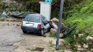 ottati-franano-massi-in-strada-e-su-case-36-persone-evacuate