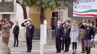 mattarella-ad-acerra-in-questi-giorni-ho-pensato-a-bella-ciao