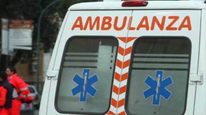 incidente in azienda vigilante schiacciato da cancello