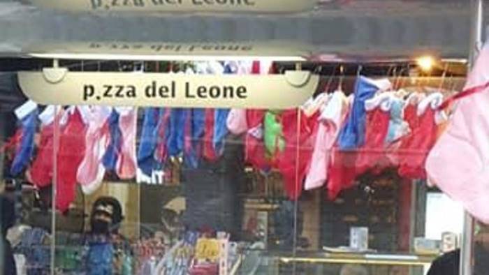 befana all insegna dell abusivismo a napoli