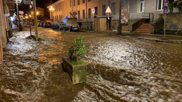 alluvione venerdi borrelli e bonavitacola a san martino