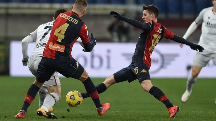 zajc e destro in gol genoa batte bologna 2 0