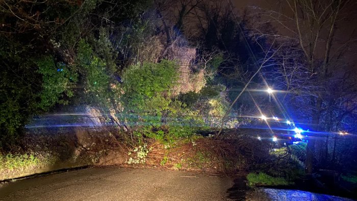 chiusa anche la strada che da ariano porta a montecalvo