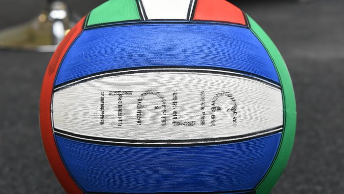 pallanuoto italia terza nel torneo in ungheria