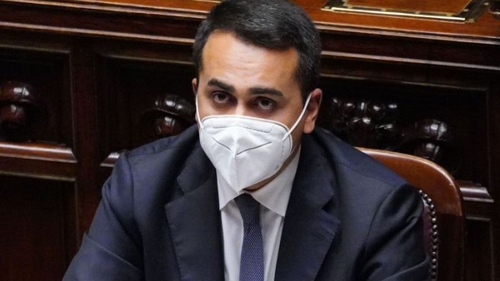 di maio da renzi gesto irresponsabile