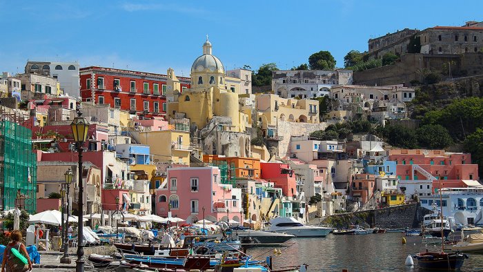 procida ce l ha fatta e capitale italiana della cultura 2022