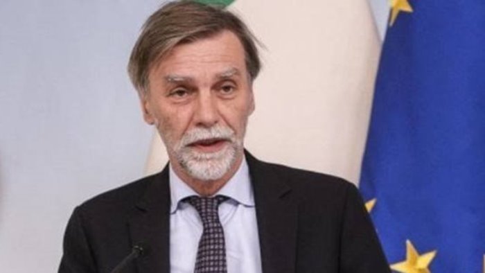 governo delrio errore grave aprire crisi al buio