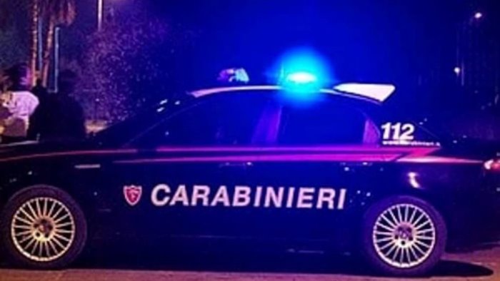 estorsioni operaio denuncia due arresti nel siracusano