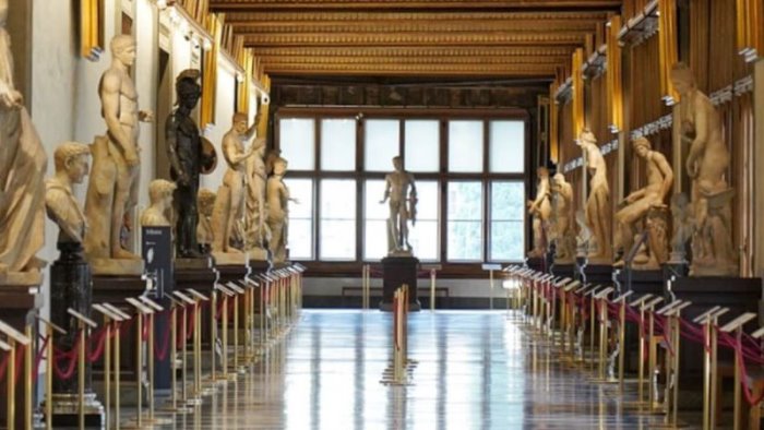 riaprono gli uffizi schmidt segnale speranza per la cultura