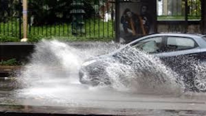 maltempo stasera scatta l allerta meteo in campania