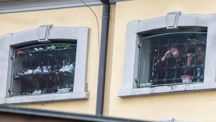 carceri campania 609 casi covid e 4 morti tra i detenuti