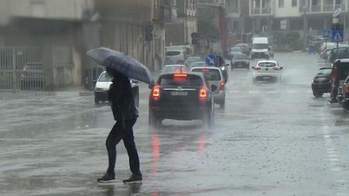 campania torna l allerta meteo rischio nubifragi