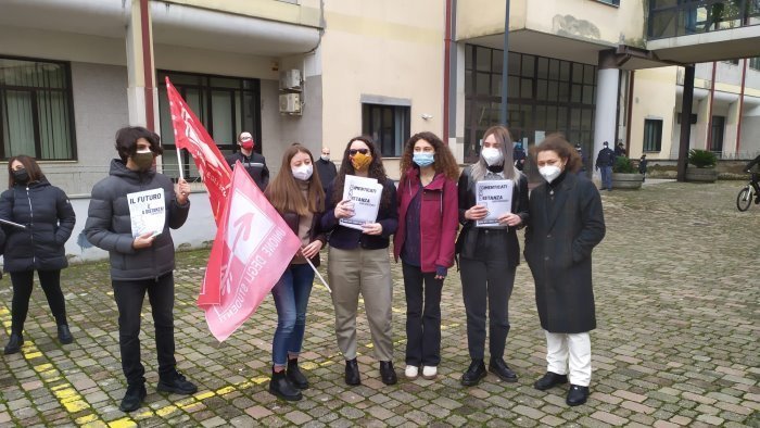 scuola e covid aut aut degli studenti subito un tavolo o sara sciopero