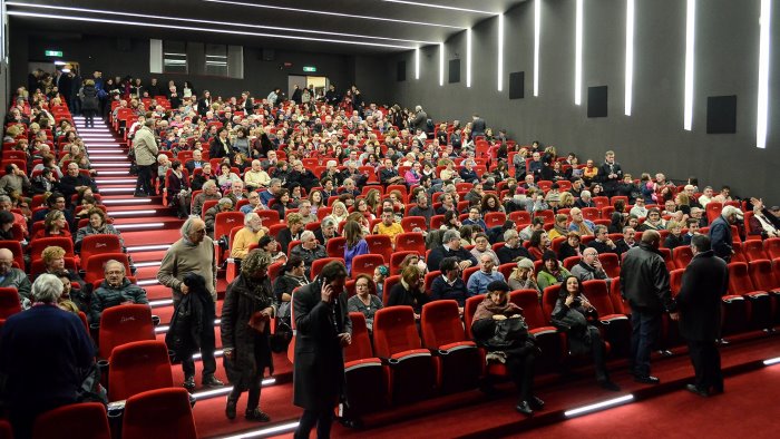 cineteatro de filippo di agropoli respinto ricorso dell ex gestore