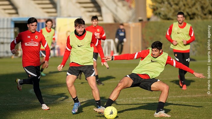 benevento i convocati prima per gyamfi e petriccione sei assenti per caserta