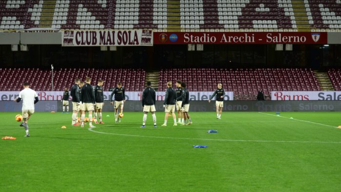 salernitana slitta la decisione del giudice sportivo sul match con il venezia