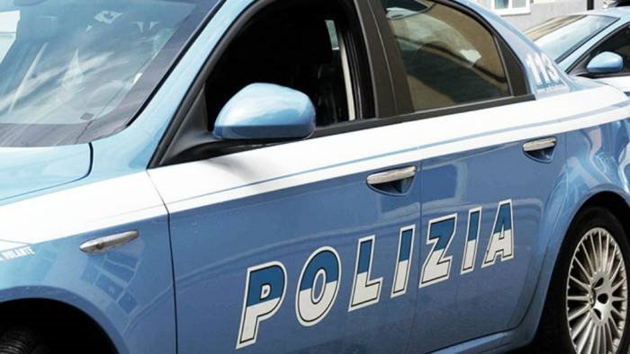 beccata a spacciare nei pressi di piazza casalbore arrestata 27enne a salerno