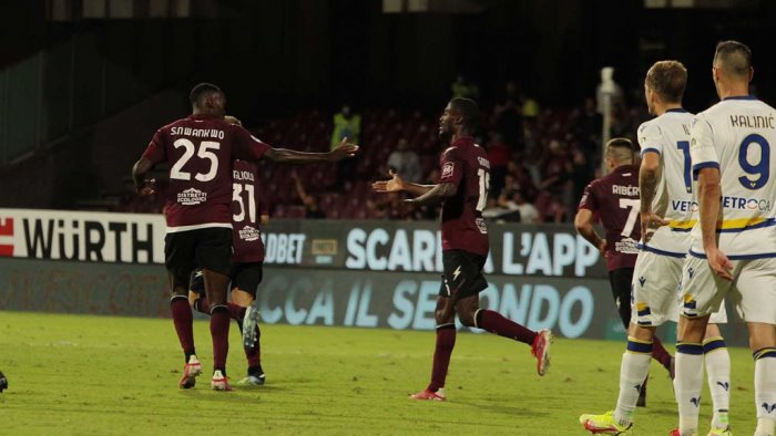 ufficiale la salernitana saluta uno degli eroi della serie a ceduto gondo