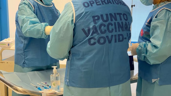 covid venite a vaccinarvi somministrazioni basse open day senza prenotazione