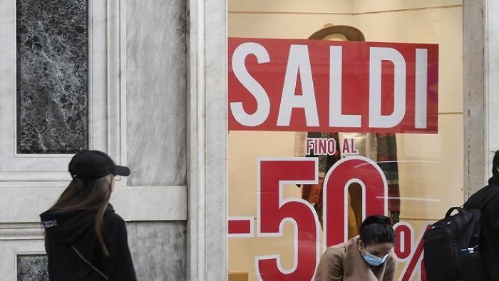 saldi sei italiani su dieci pronti a fare acquisti