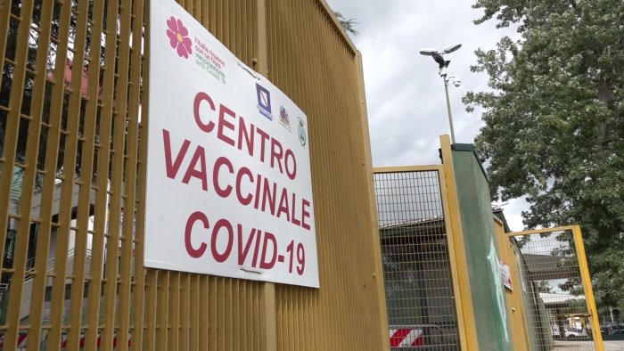 vaccini per gli over 50 scatta il piano speciale dell asl