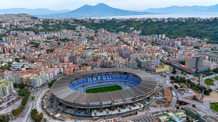 napoli maradona tutto esaurito nessuna limitazione per gli scontri ultras