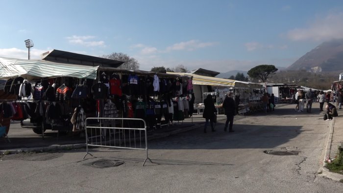 autostazione aperta ora il mercato di avellino torni nel piazzale dello stadio