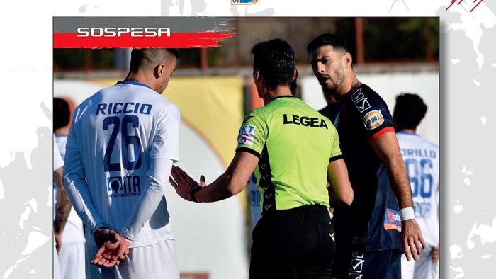 angri portici aggredito un calciatore partita sospesa dopo 45