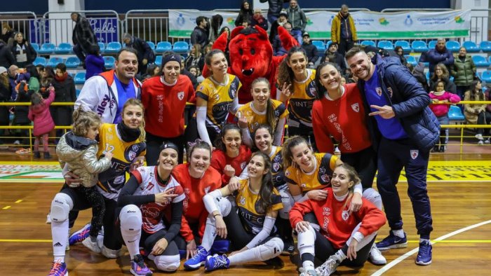 final four coppa campania la intec service sg volley vola in finale