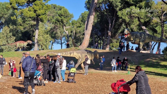 boom di visitatori al parco dei dinosauri di capaccio paestum