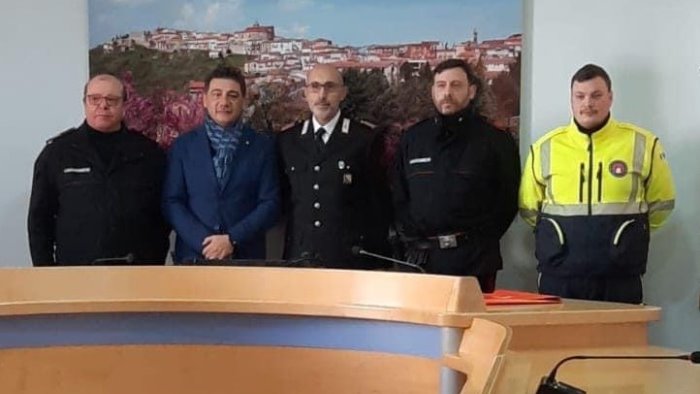 la comunita di savignano irpino saluta e ringrazia il comandante carmine grasso