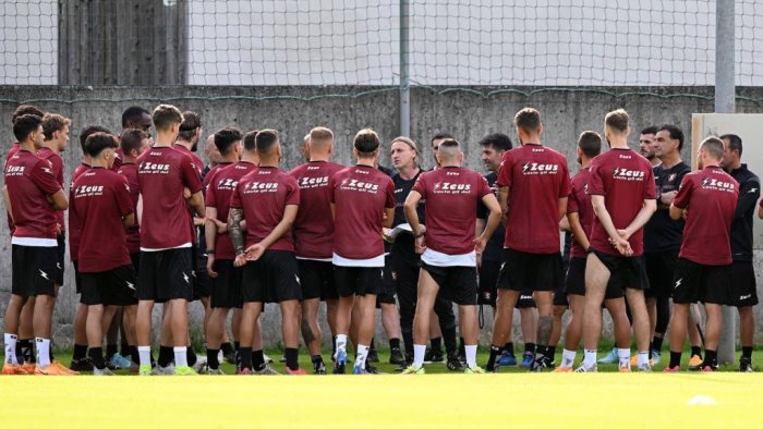 i convocati per lecce salernitana subito dentro troost ekong e crnigoj