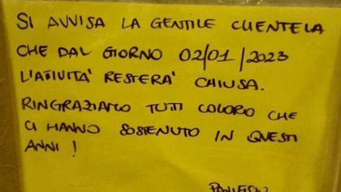 a salerno chiude una storica attivita dopo 45 anni addio al panificio landi