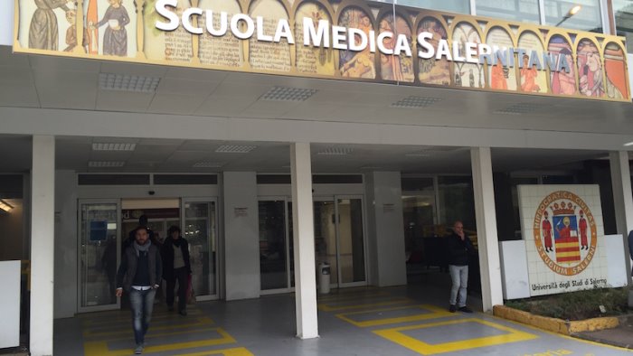 ospedale ruggi la fine di un epoca chiude il reparto destinato al covid