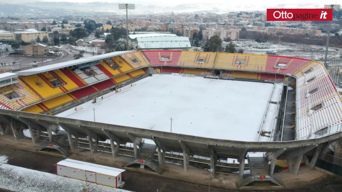 benevento il cosenza e l epifania quella nevicata del 1985 che rinvio il match