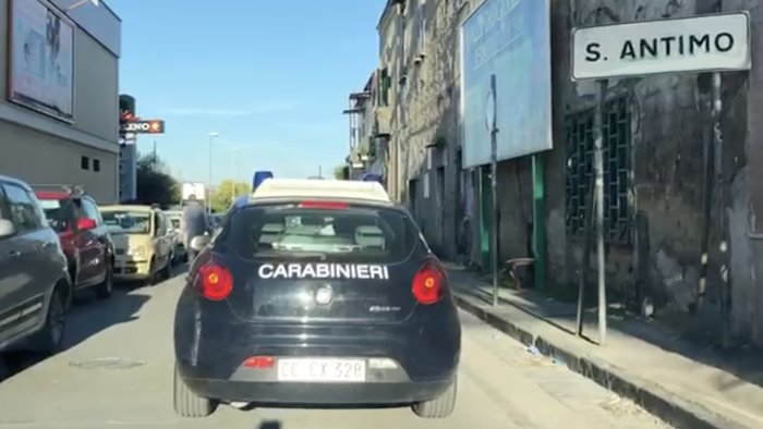 sorpresi a bordo di uno scooter rubato carabinieri denunciano due minorenni