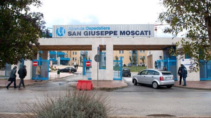 moscati infermiere aggredite torno con la pistola solidarieta dei sindacati